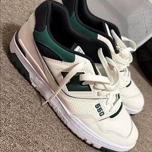 New Balance 550 Shoes in Off-White and Dark Green